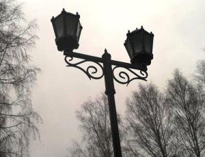 світло