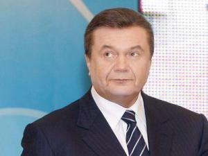Янукович пообещал женщинам «невиданную доселе» жилищную программу