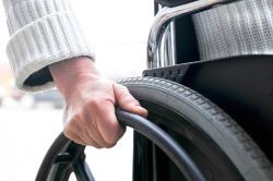 Украинские аэропорты «нафаршируют» инвалидными колясками
