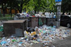 Жителі Запоріжжя власноруч перетворили місто на смітник