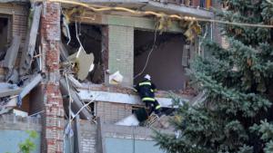 Луганчан из взорвавшегося дома вернут домой до холодов