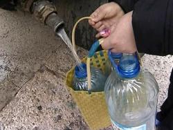 Ліквідація аварії на водоводі в Криму: робочим підвозять їжу, городянам – воду