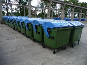 Частный сектор Виннице собирать мусор в контейнеры