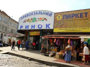 Комунальників втягують у 